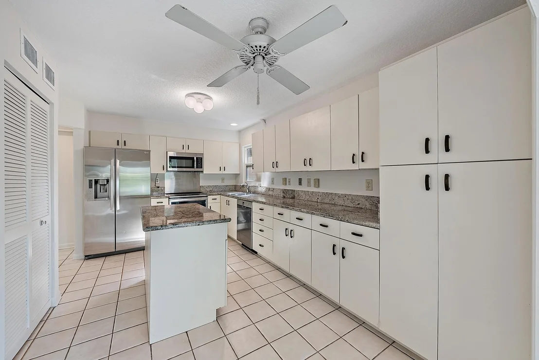 Photo of 17060 Traverse Circle
