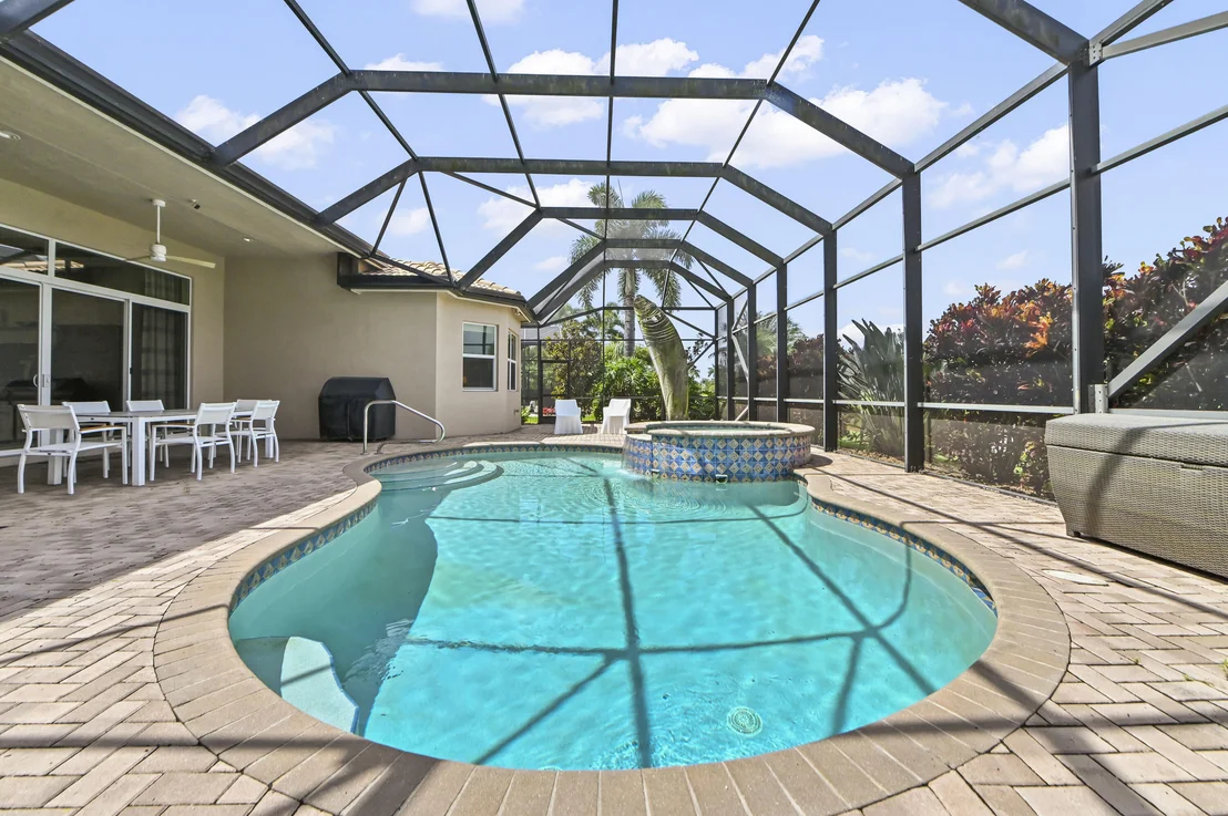 Photo of 10540 Whitewind Circle