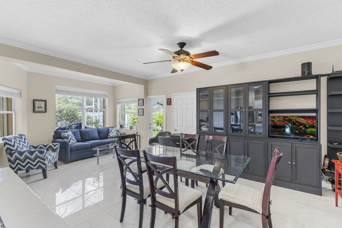 Photo of 907 Stanton Drive