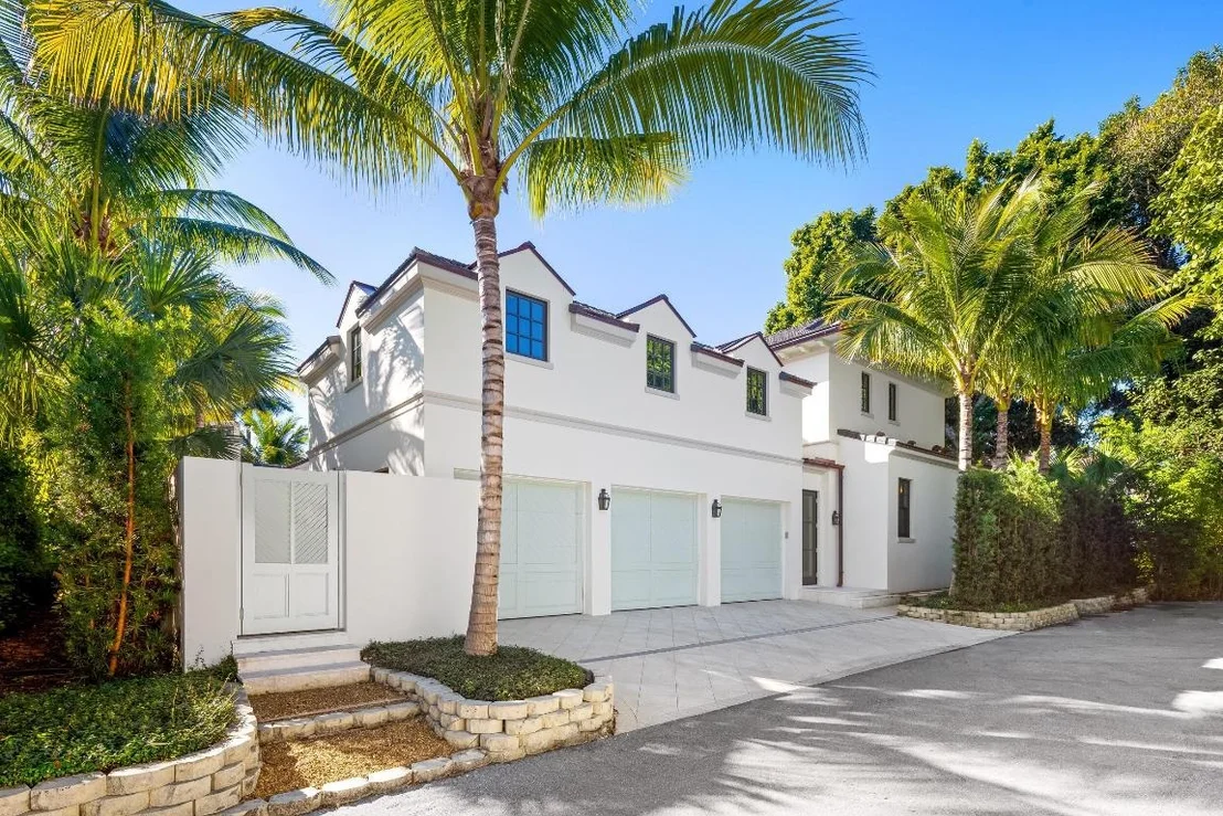 Photo of 433 Antigua Lane