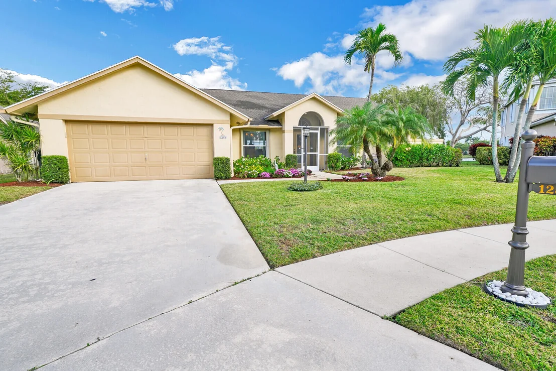 Photo of 12871 Upper Cove Drive