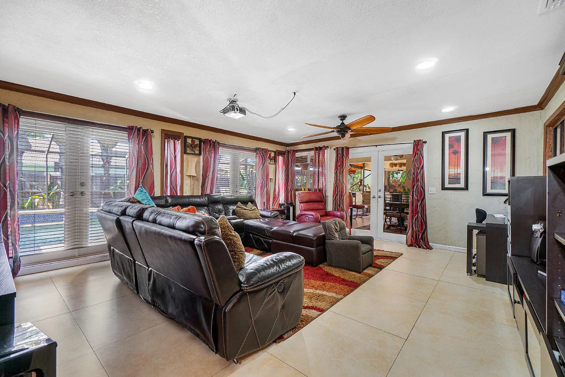 Photo of 9711 Sun Pointe Drive