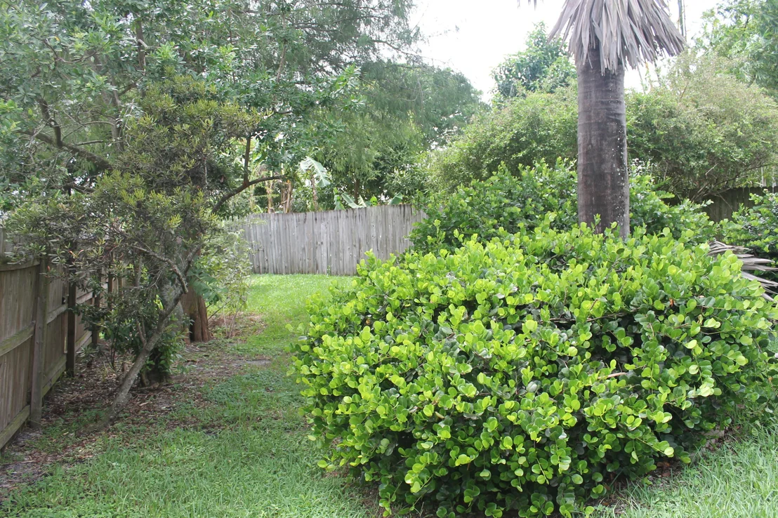 Photo of 945 NW Le Grace Circle