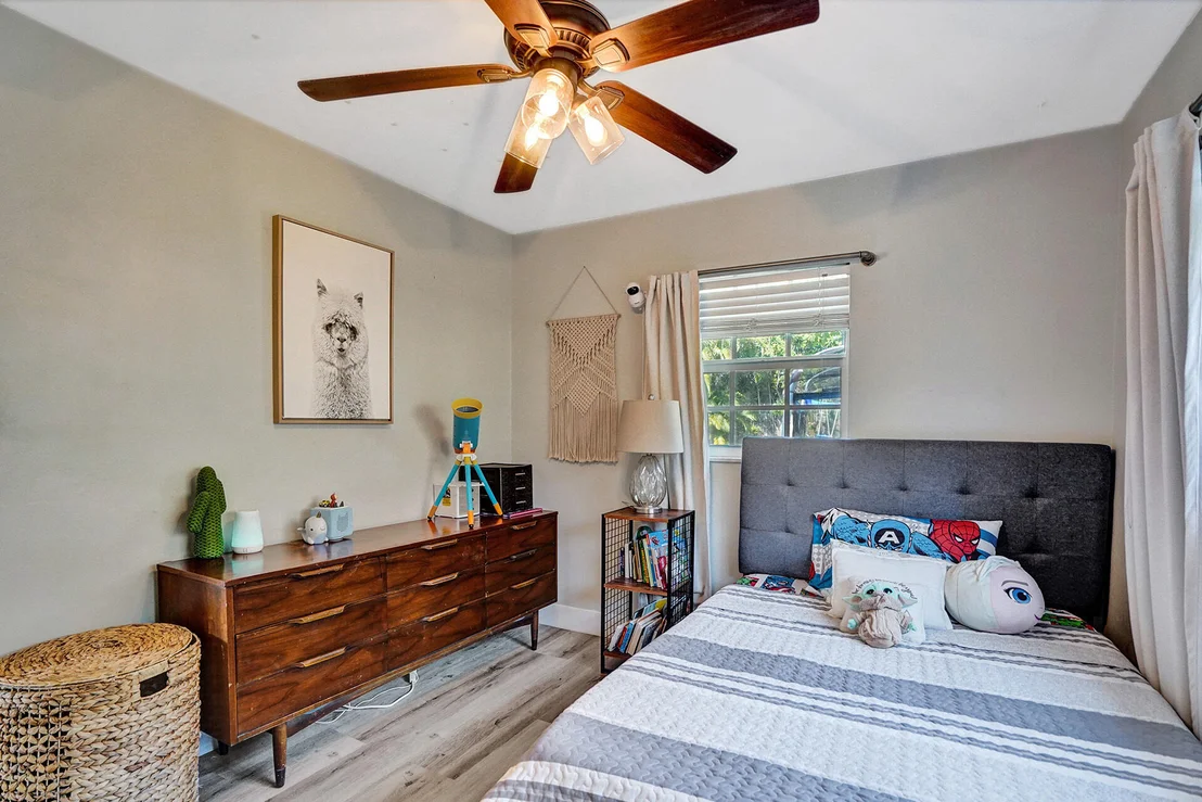Photo of 357 NW 23rd Street