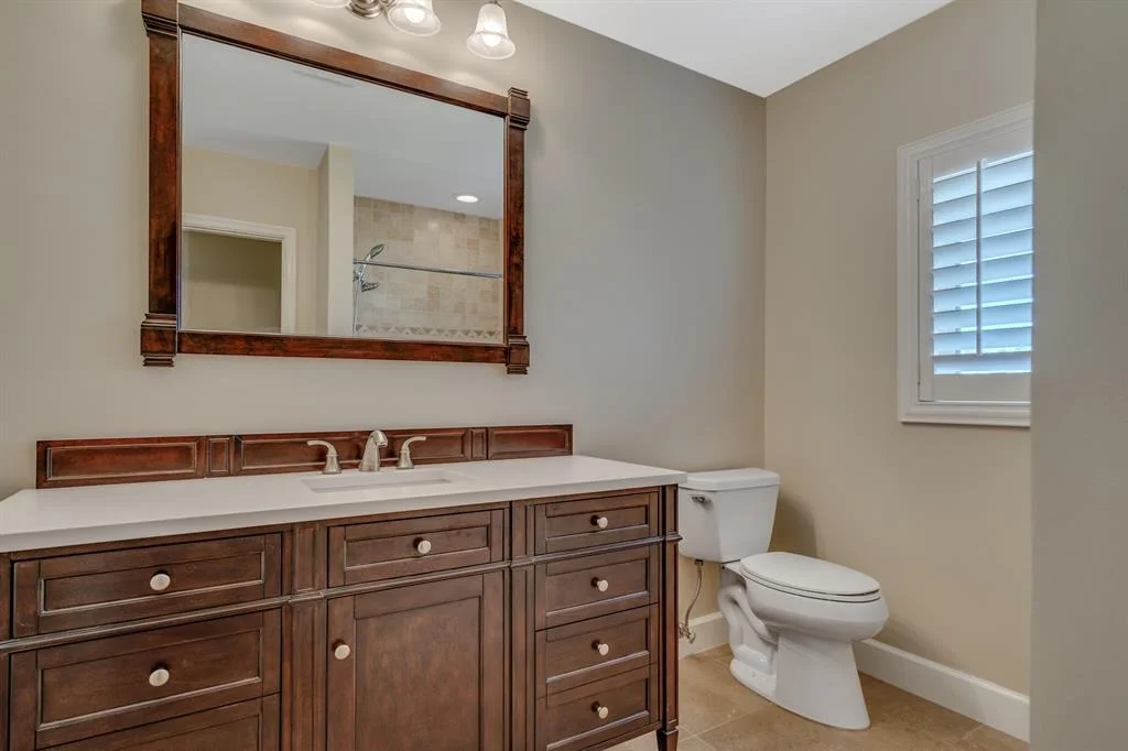 Photo of 744 Peachtree Lane