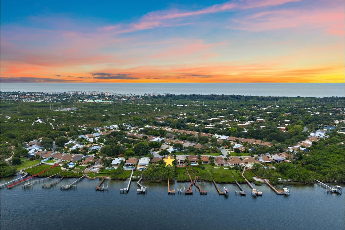 Photo of 348 River Edge Road