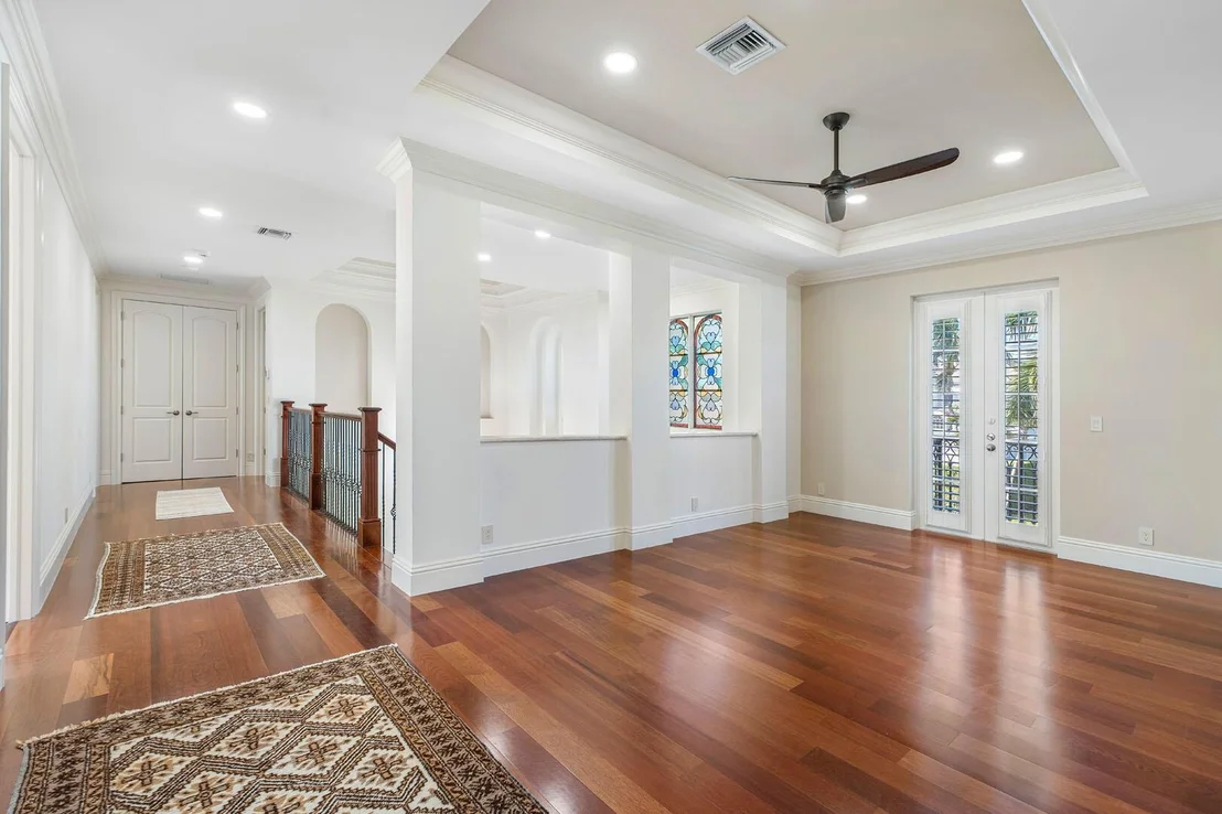 Photo of 384 Royal Palm Way