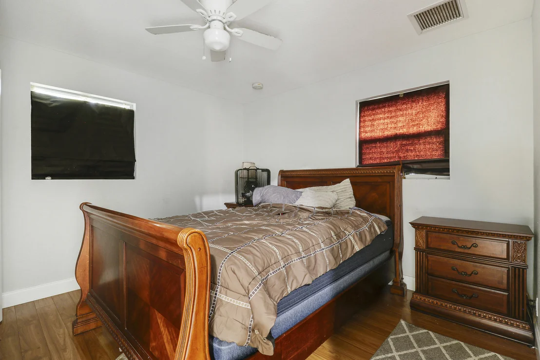 Photo of 935 Orange Drive