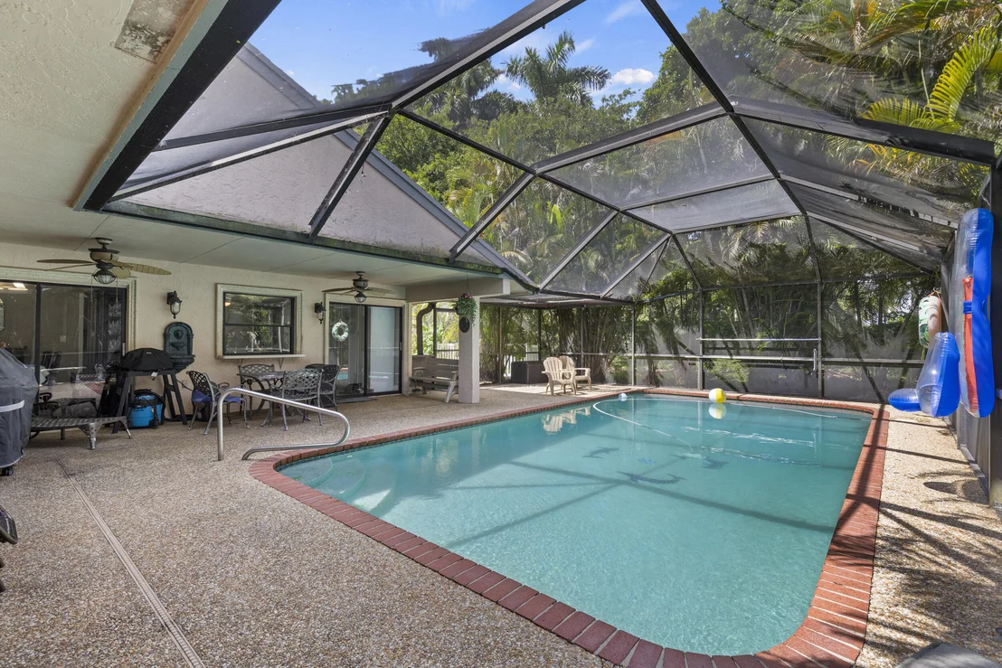 Photo of 21665 Sutters Lane