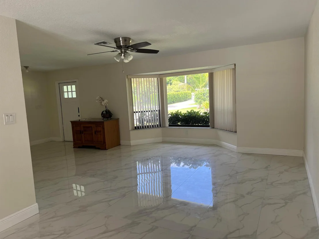 Photo of 74 Barberton Road