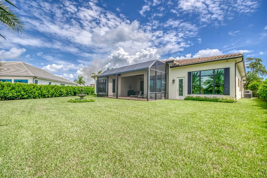 Photo of 8320 SE Pennock Trail