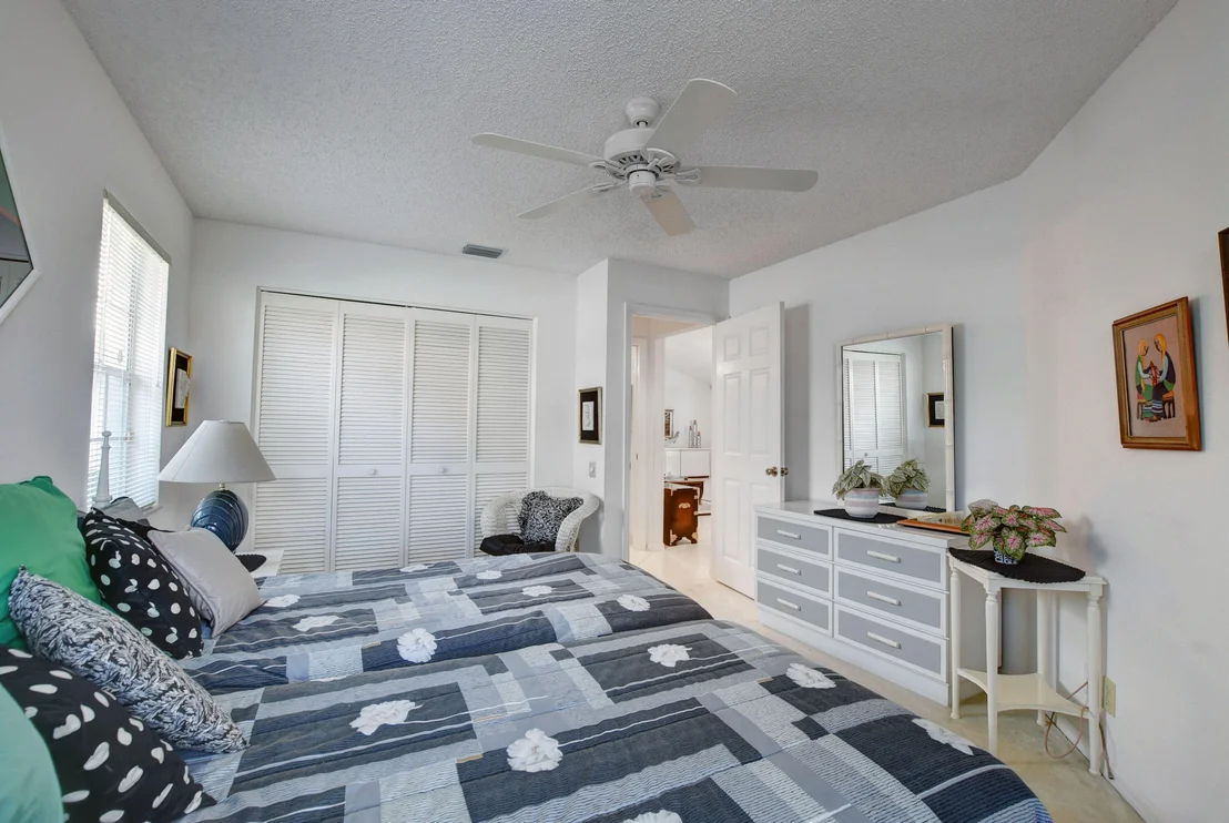 Photo of 6086 Bay Isles Drive