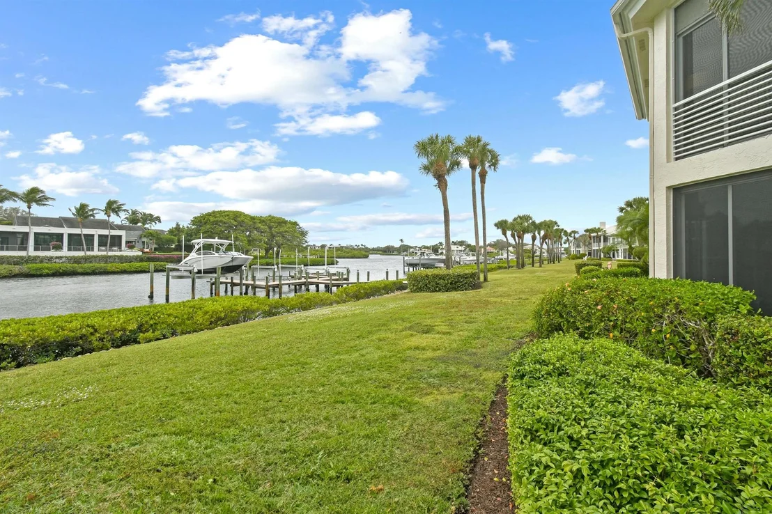 Photo of 1901 Captains Way