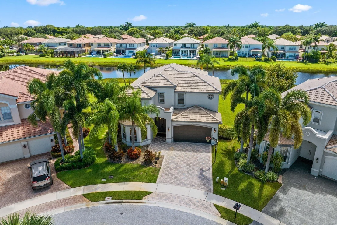 Photo of 8537 Shallowbrook Cove