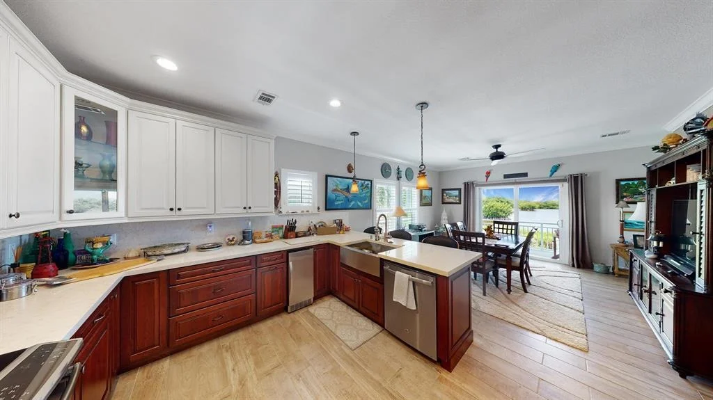 Photo of 121 Grassy Road