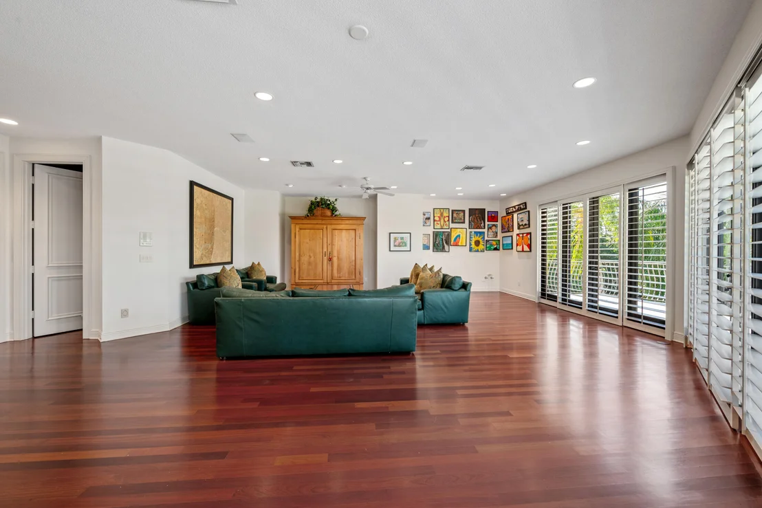 Photo of 18800 Long Lake Drive