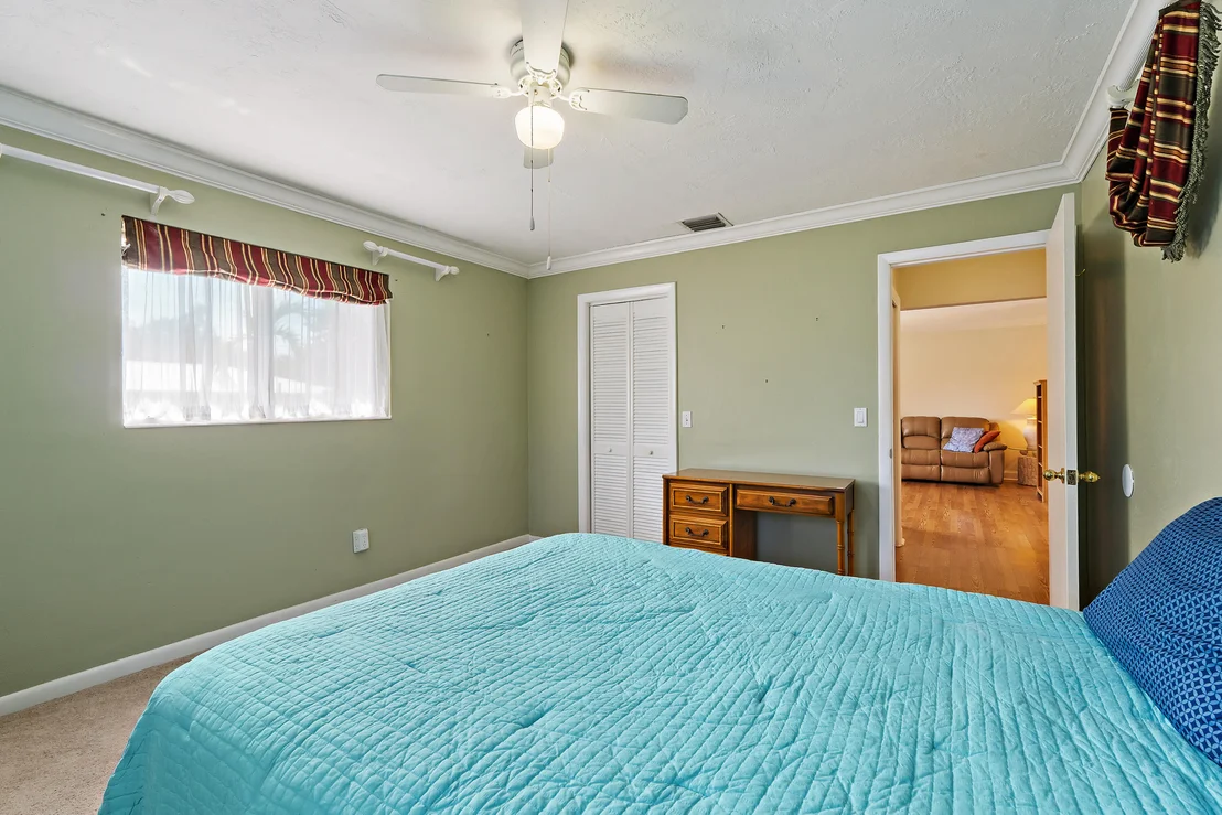 Photo of 815 W Laird Drive