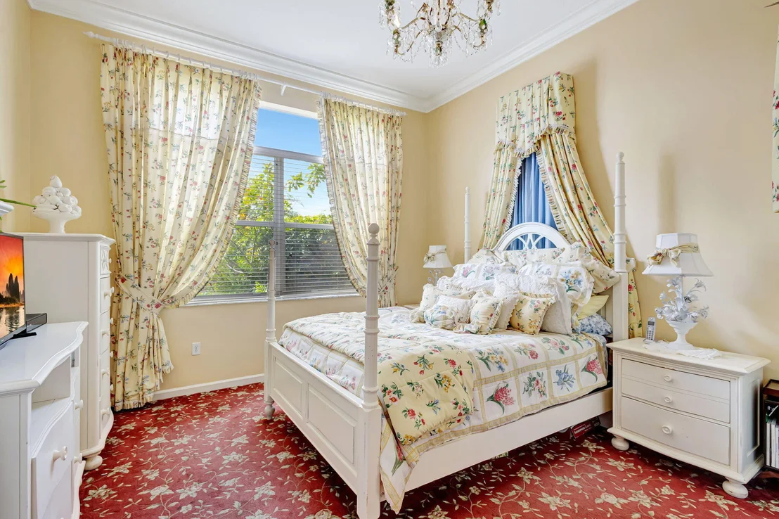 Photo of 9544 Via Elegante