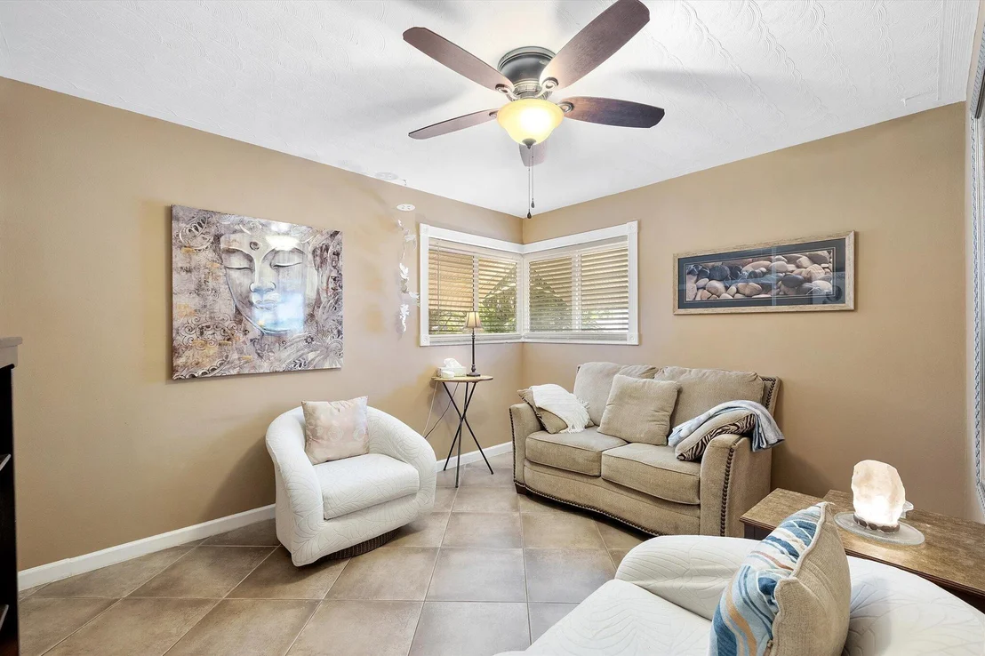 Photo of 3241 NE 9TH Terrace