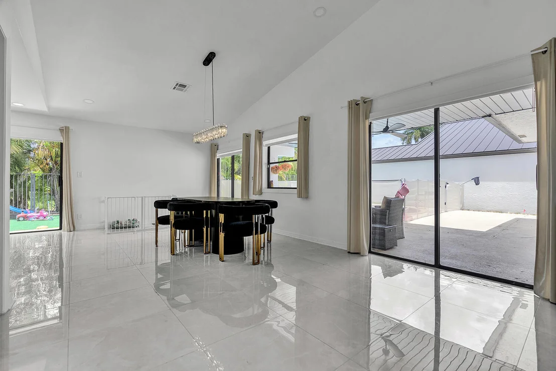 Photo of 21641 SUTTERS Lane