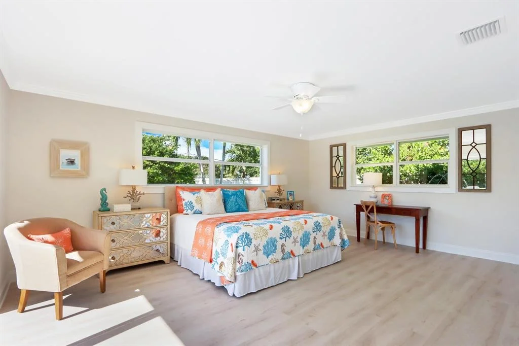 Photo of 521 Sunset Way