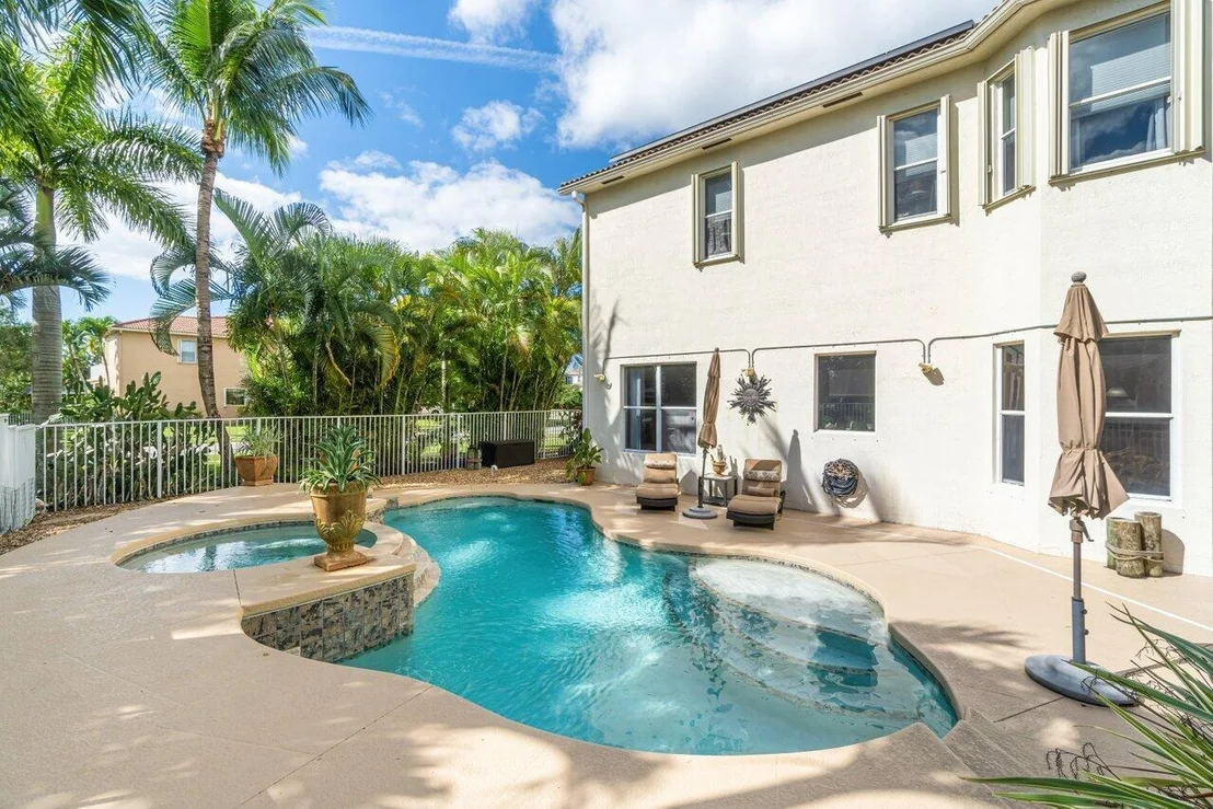 Photo of 1237 Canyon Way