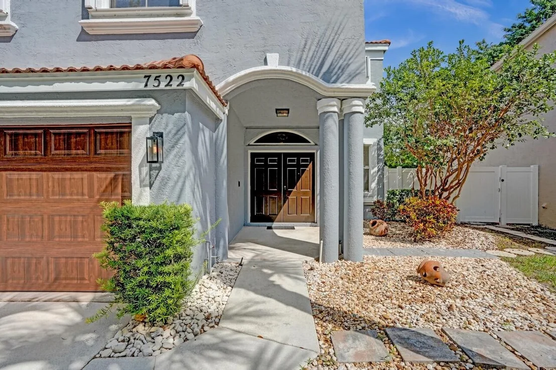 Photo of 7522 Oak Grove Circle