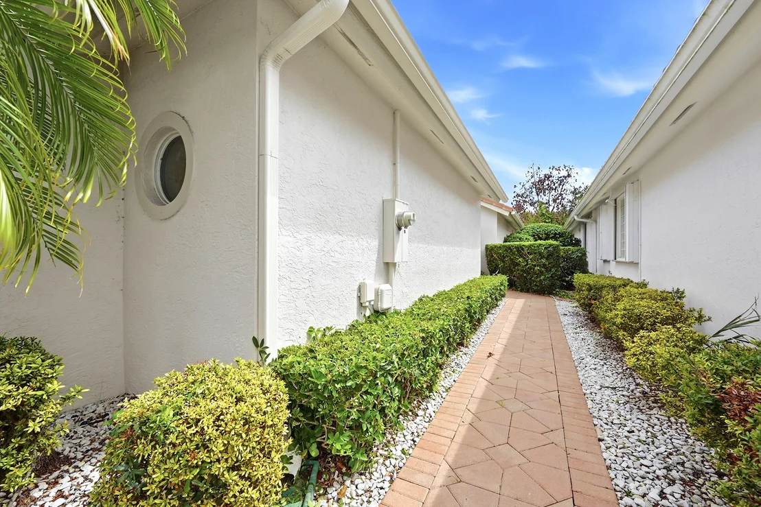 Photo of 21676 Hammock Point Drive