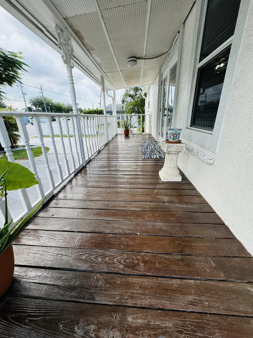 Photo of 1884 Kirk Rd