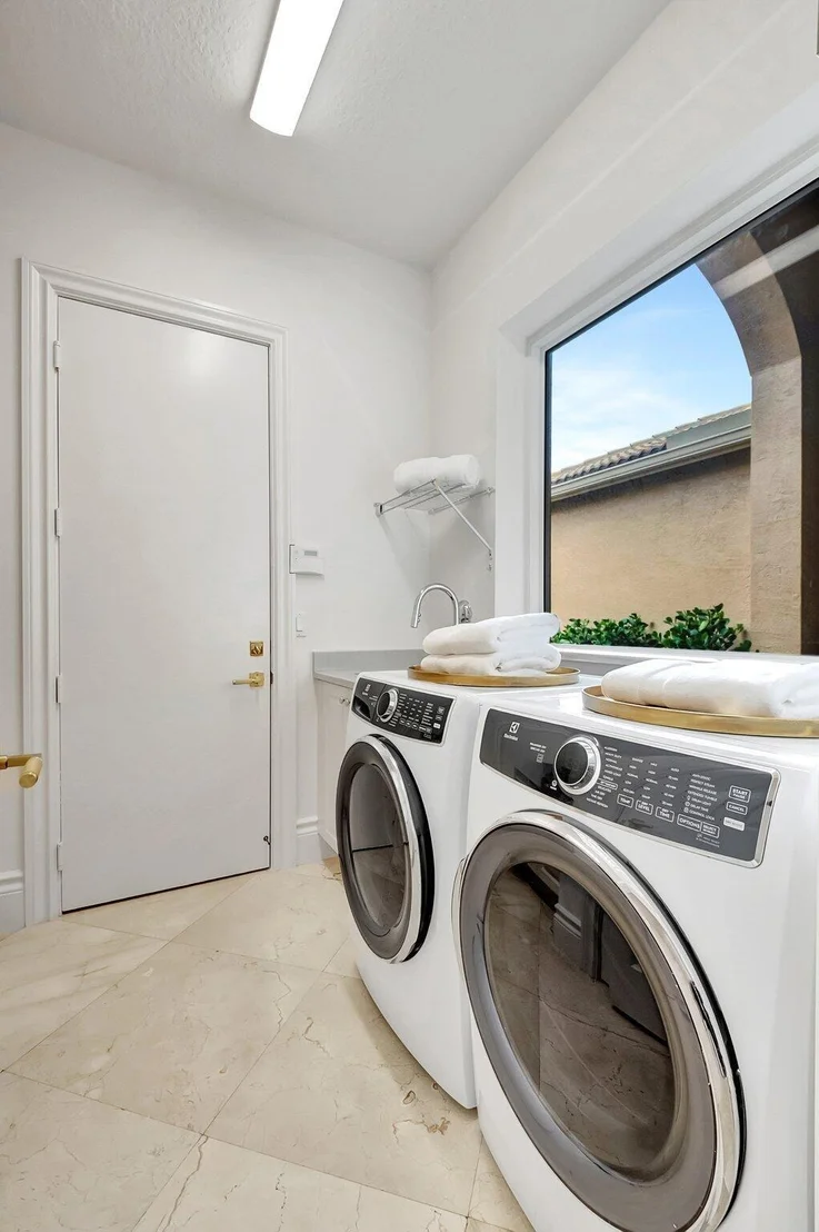 Photo of 7136 Corning Circle