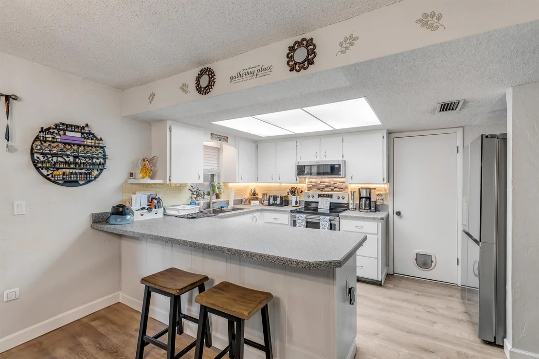 Photo of 3118 Willow Oak Drive