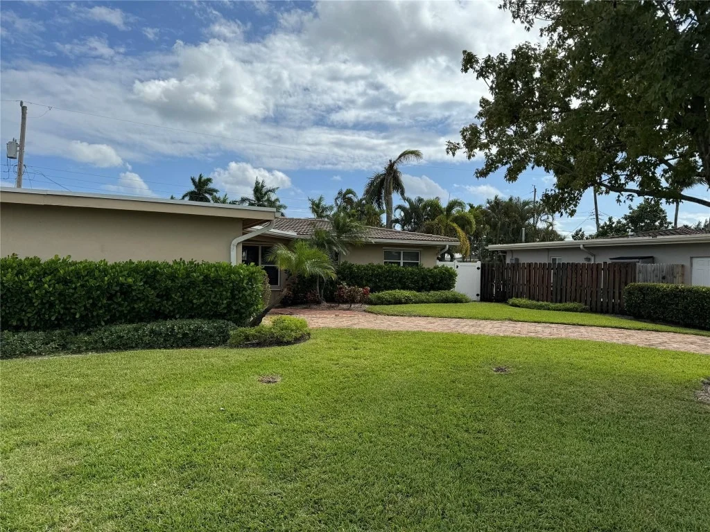 Photo of 1320 SE 4th Avenue