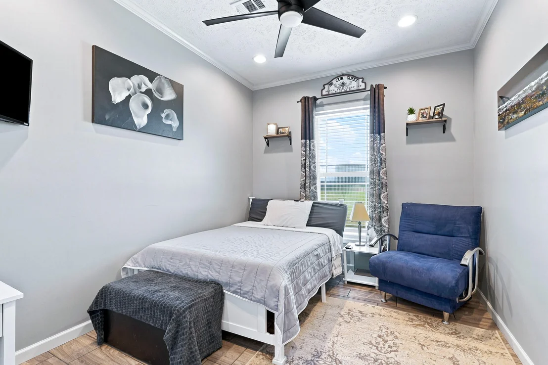 Photo of 4944 NE 115th Place