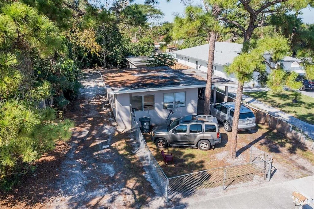 Photo of 819 Rudolf Road