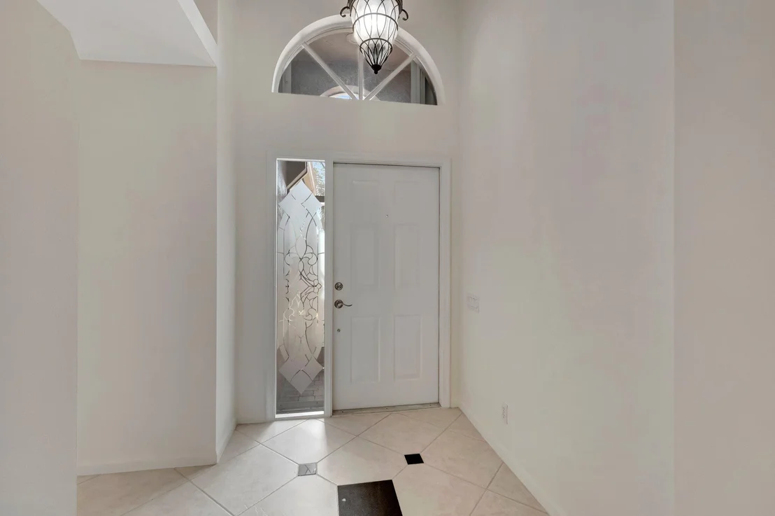 Photo of 6661 Sherbrook Drive