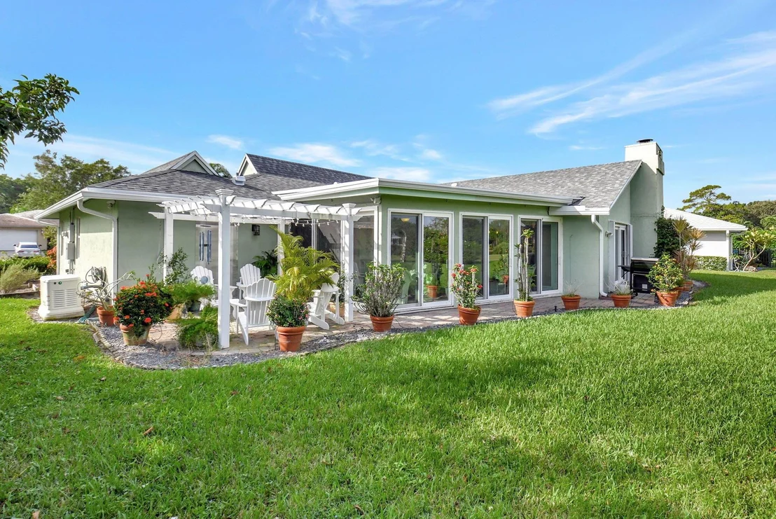 Photo of 3307 Lakeview Drive