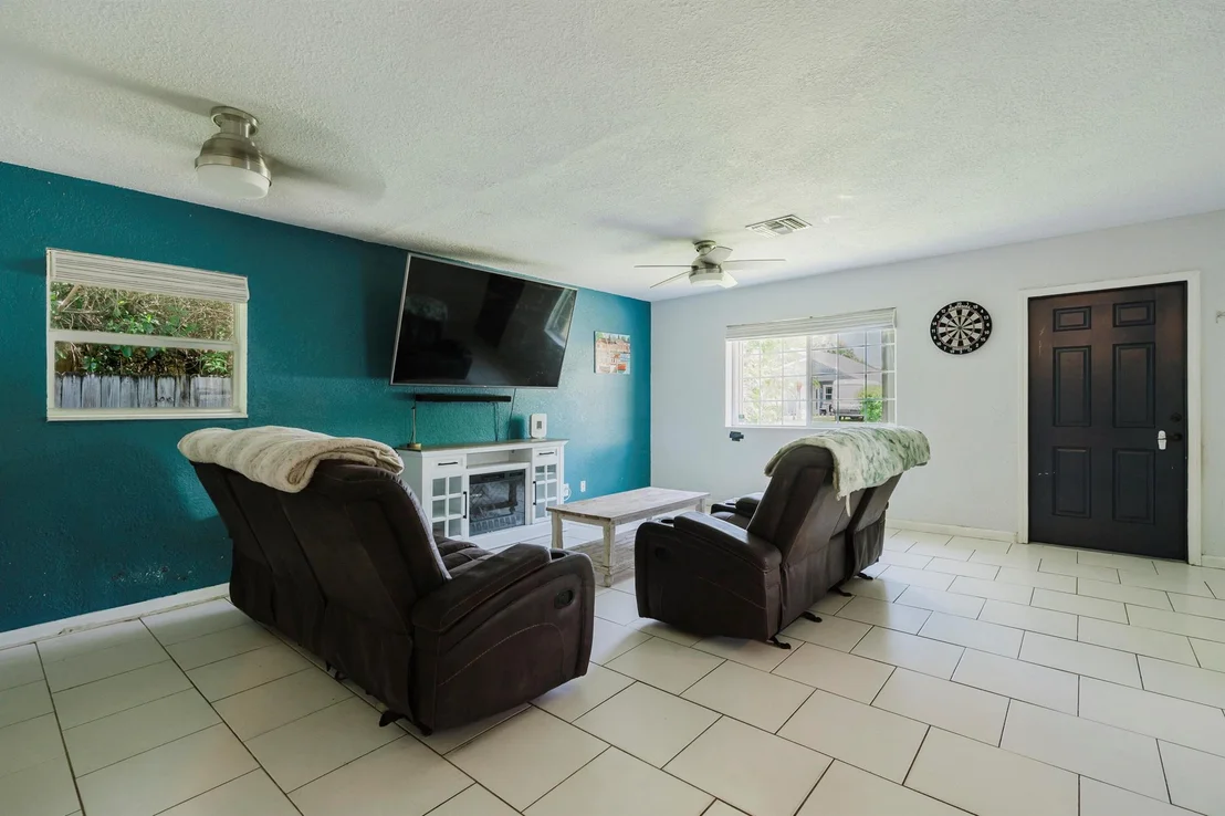 Photo of 7723 4th Terrace