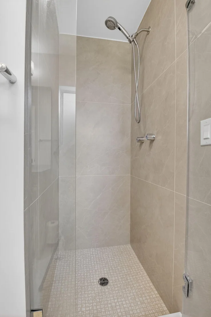 Photo of 105 NW 8TH Place