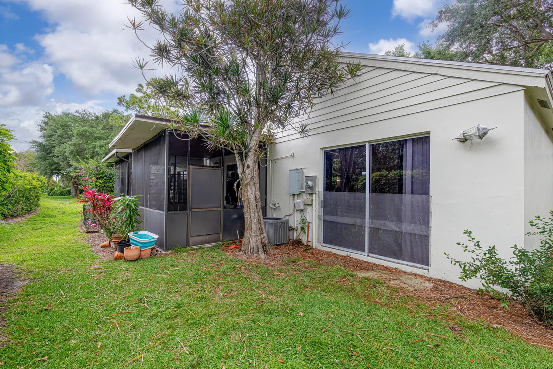 Photo of 7625 Forest Green Lane