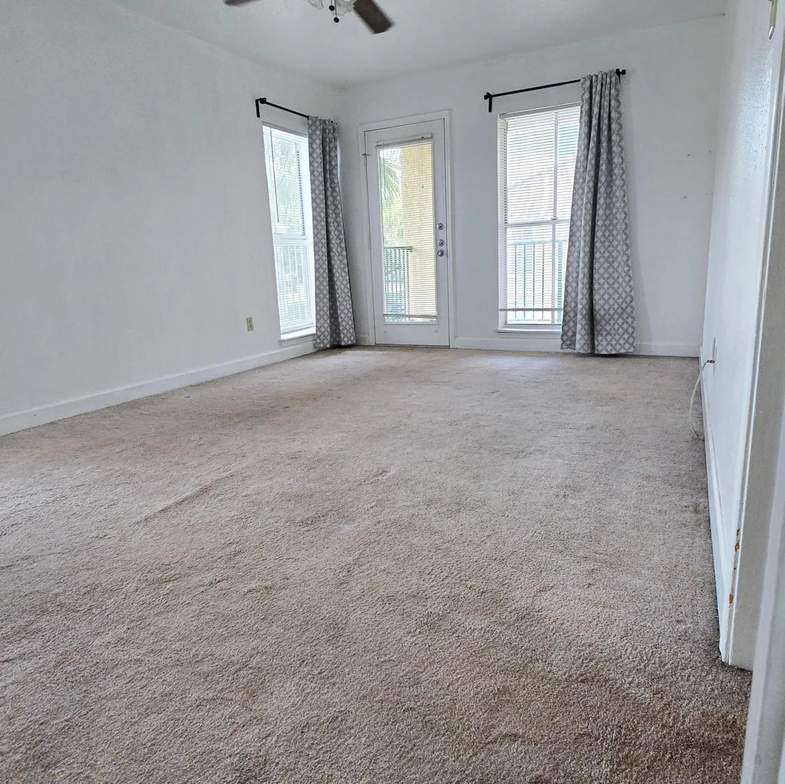 Photo of Unit 220 at 977 Riverside Drive