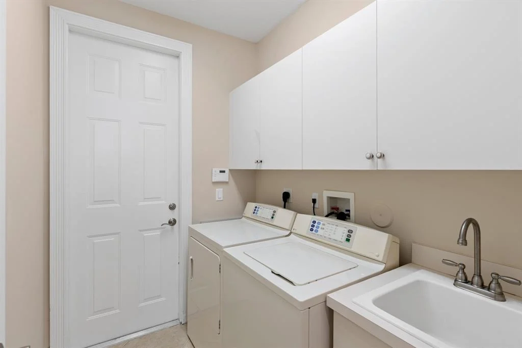 Photo of 9138 Pineville Drive
