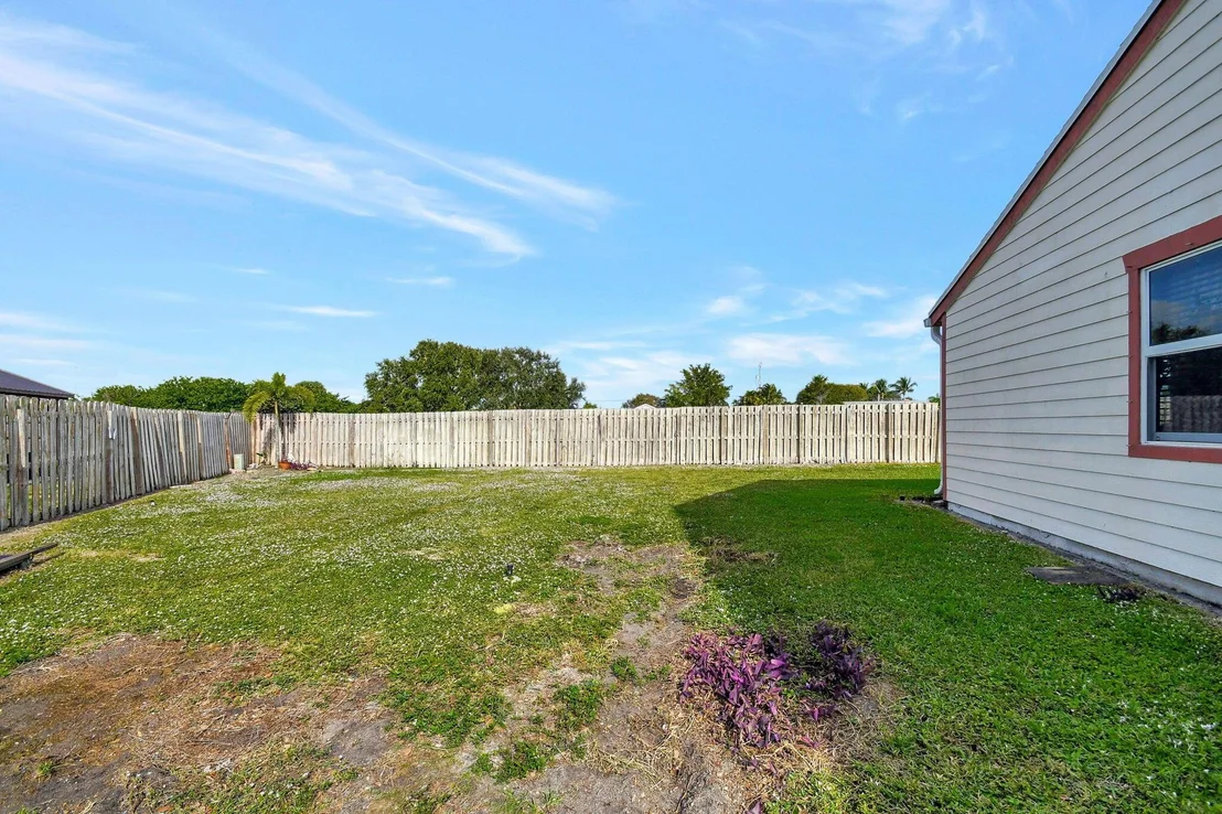 Photo of 7875 Canal Drive