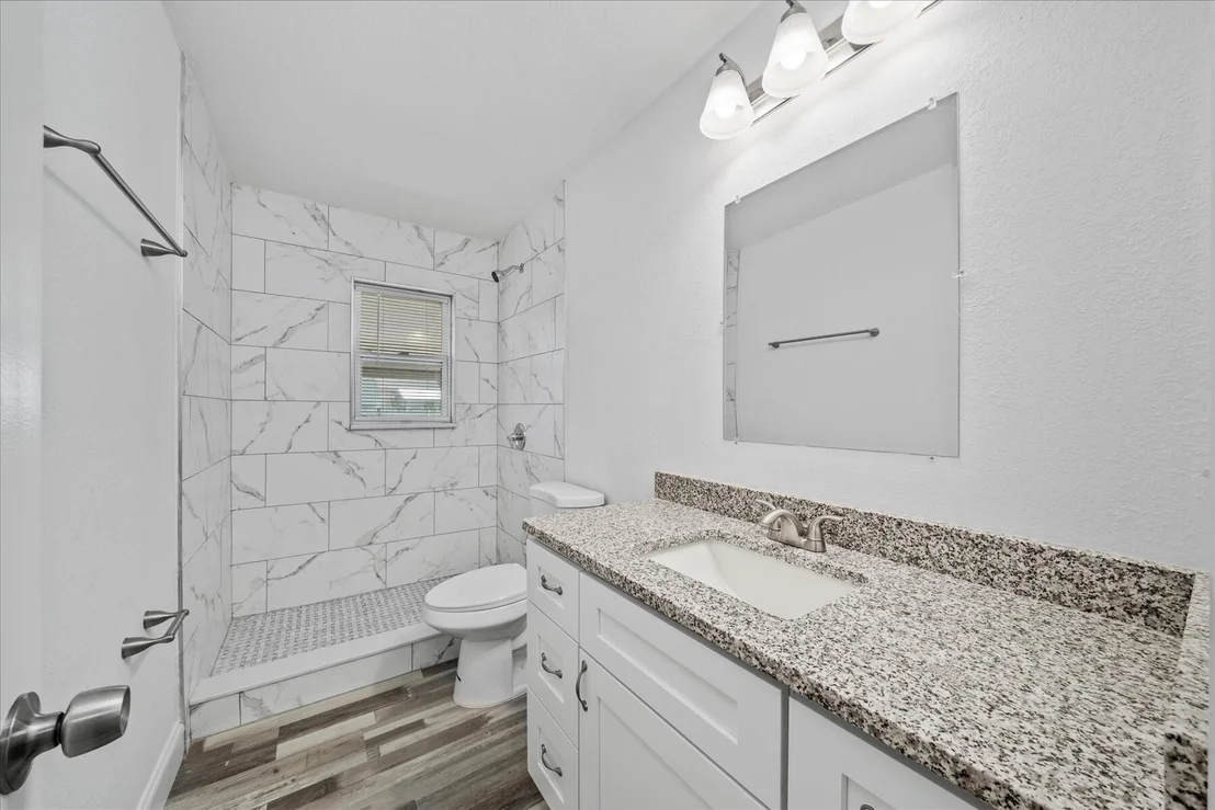 Photo of 825 2nd Street
