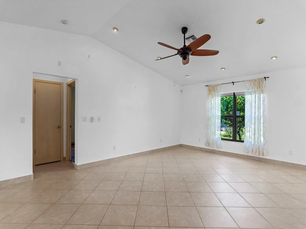 Photo of 425 Joy Haven Drive