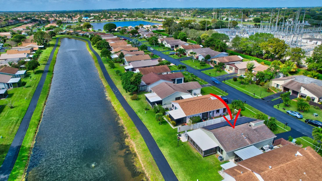 Photo of 5102 Mirror Lakes Boulevard