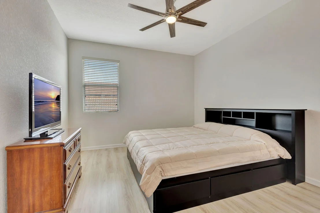 Photo of 6873 Langdon Way