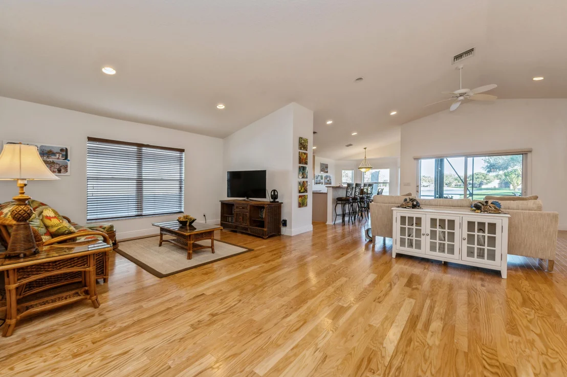 Photo of 12040 Roma Road