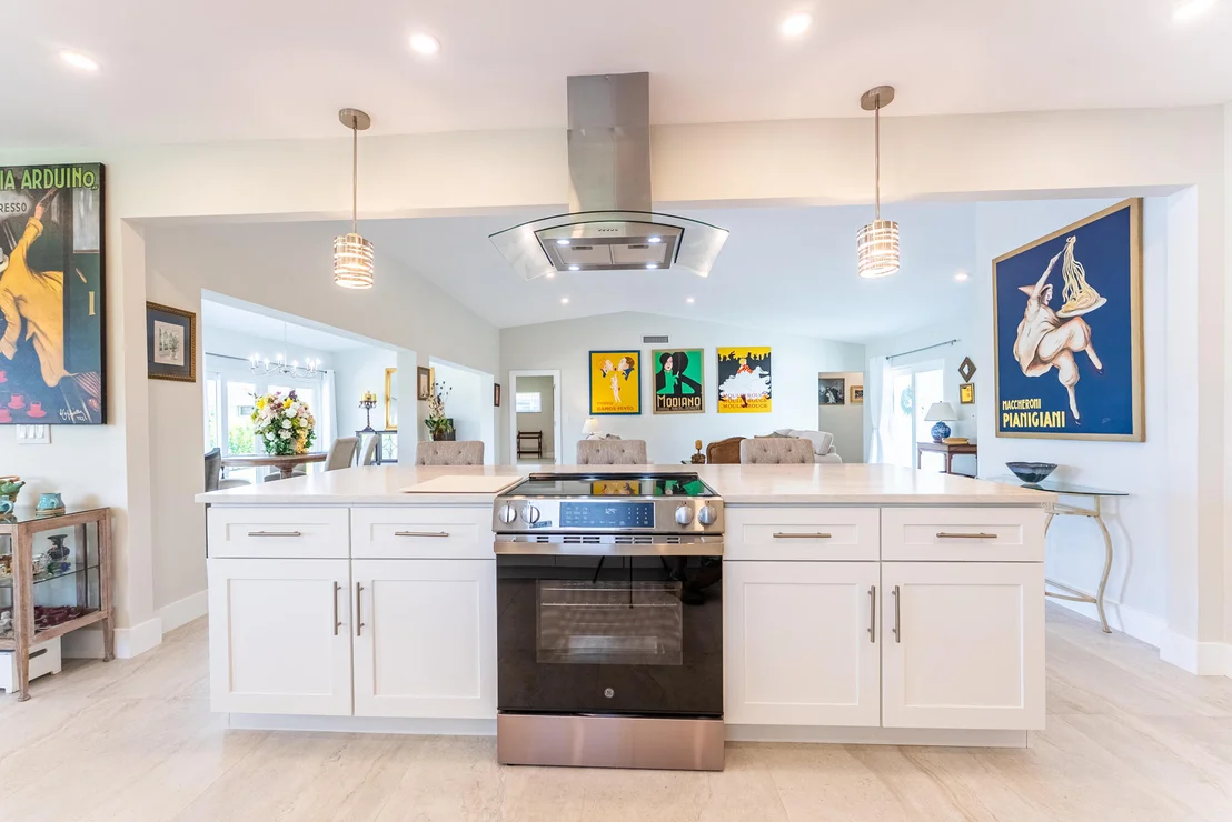 Photo of 10370 Greentrail Drive N
