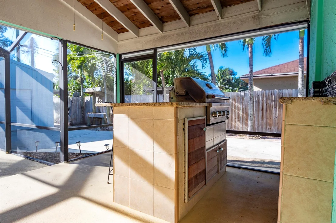 Photo of 3108 SE Iris Street