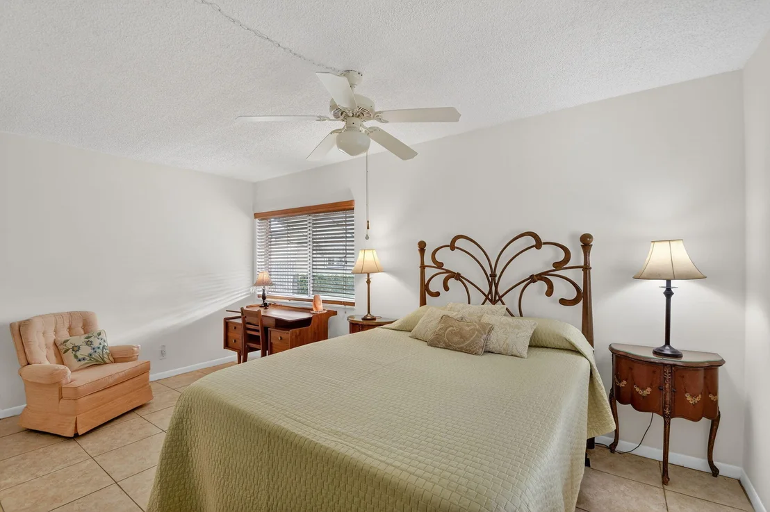 Photo of Unit D1 at 342 Pine Ridge Circle